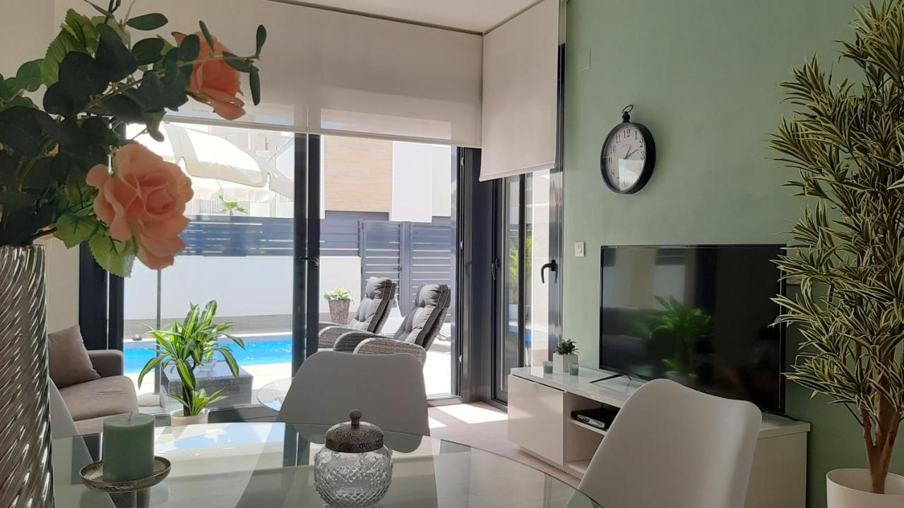Villa Wilhelmina Torrevieja Extérieur photo